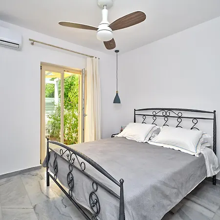 Maria מלון דירות 3*